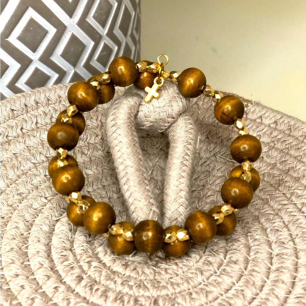 Memory wire bracelet